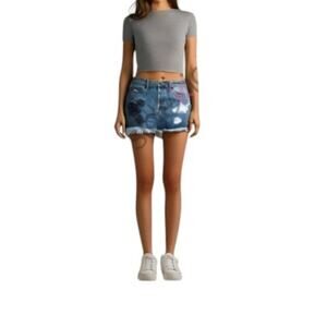 Hidden Jeans Distressed Fringe Hem Embroidered Flower Denim Skirt Small NWOT